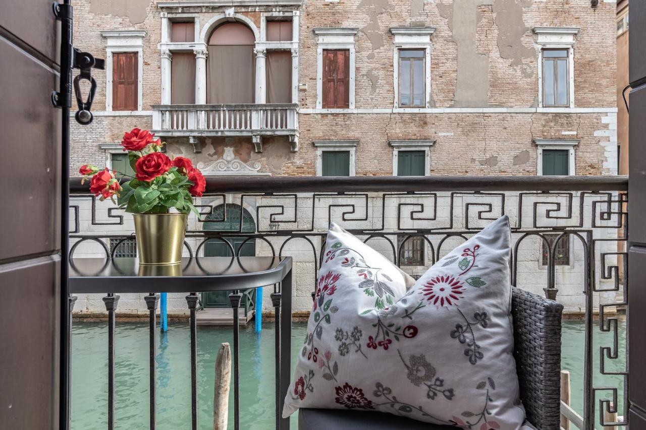 Italian Experience-Riva Degli Schiavoni Boutique Apartment Venise Extérieur photo